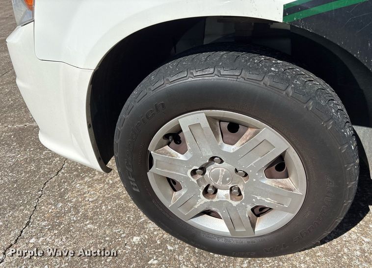 image for item EY9972 2012 Dodge Grand Caravan van