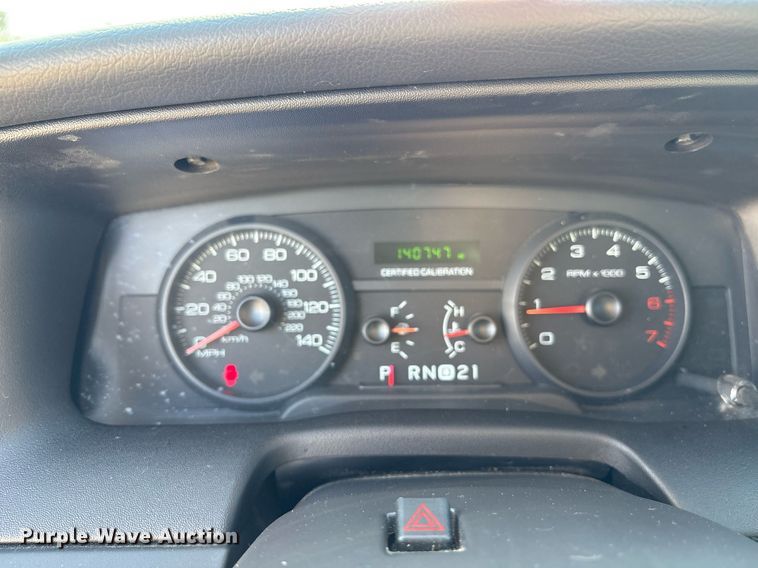 image for item EY9975 2010 Ford Crown Victoria Police Interceptor 