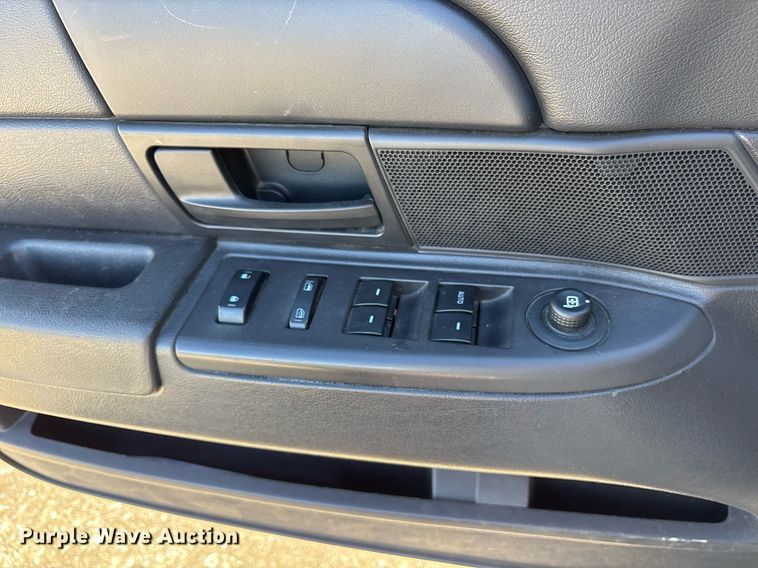 image for item EY9975 2010 Ford Crown Victoria Police Interceptor 