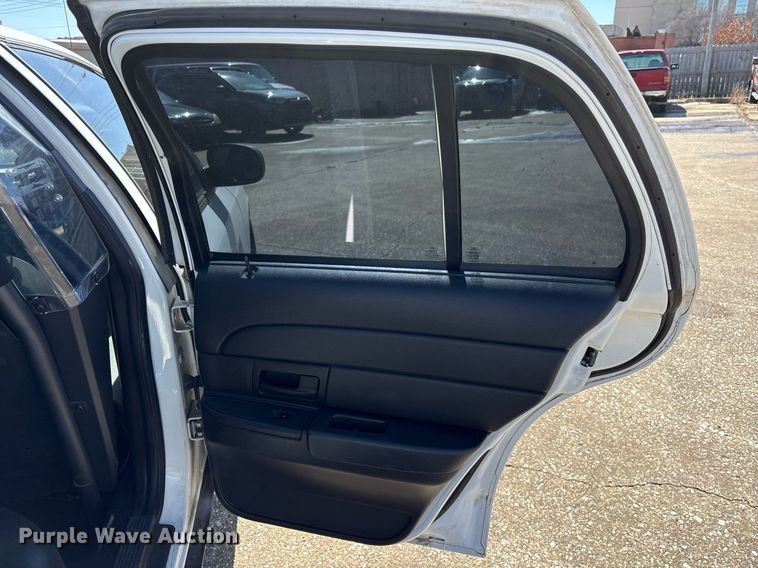 image for item EY9975 2010 Ford Crown Victoria Police Interceptor 