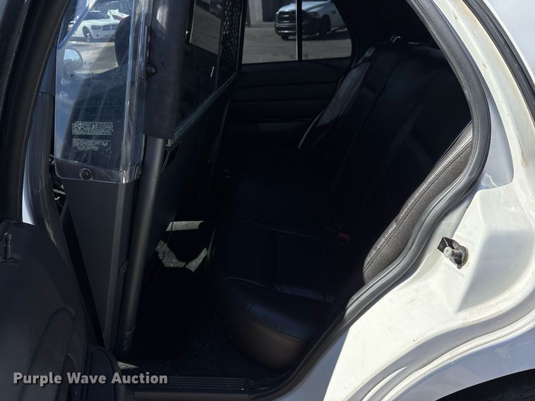 image for item EY9975 2010 Ford Crown Victoria Police Interceptor 