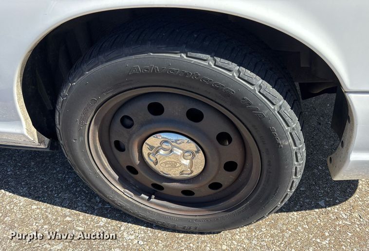 image for item EY9975 2010 Ford Crown Victoria Police Interceptor 