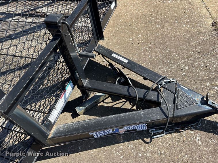 image for item EY9976 2019 Texas Bragg refuse trailer