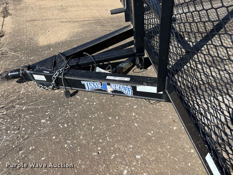 image for item EY9976 2019 Texas Bragg refuse trailer