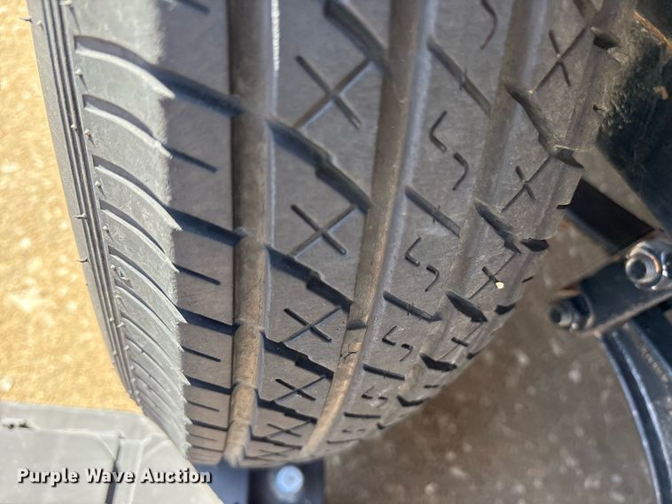 image for item EY9976 2019 Texas Bragg refuse trailer