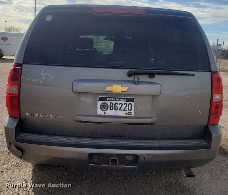 image for item NB9809 2012 Chevrolet Suburban SUV