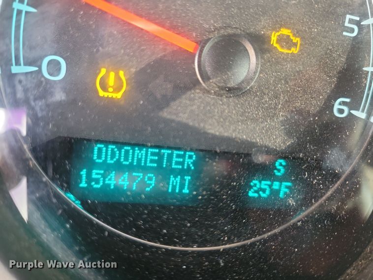 image for item NB9809 2012 Chevrolet Suburban SUV