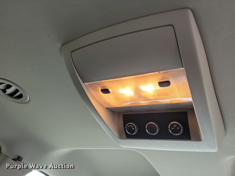 image for item NB9809 2012 Chevrolet Suburban SUV