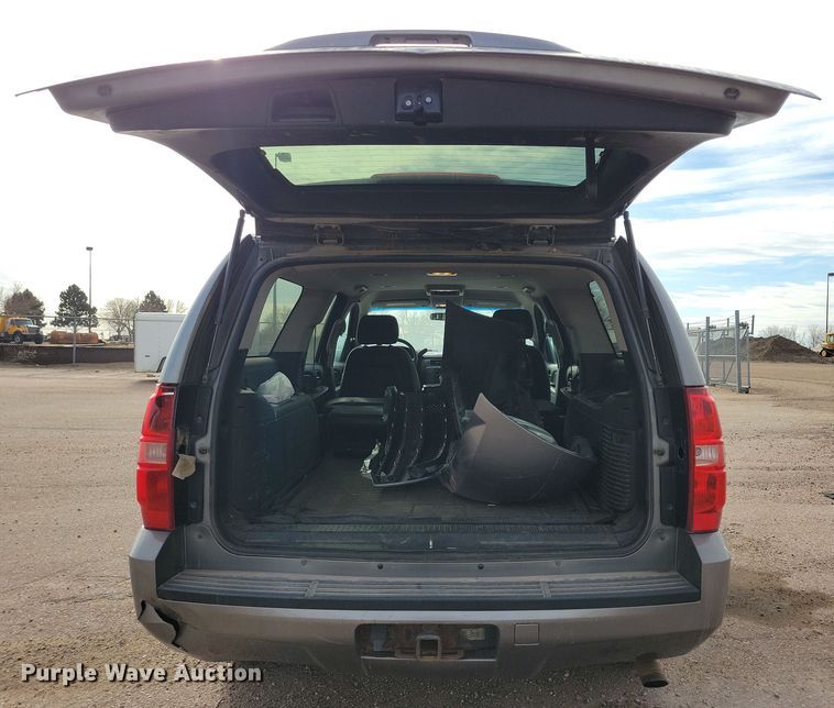 image for item NB9809 2012 Chevrolet Suburban SUV