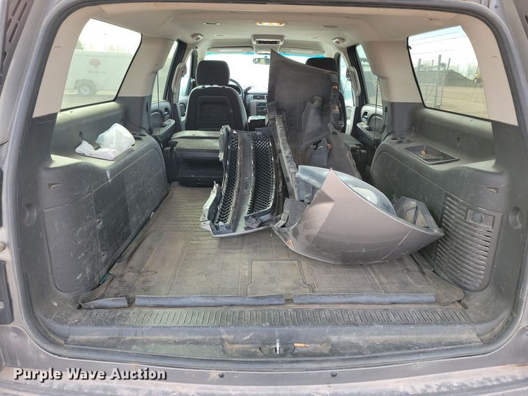 image for item NB9809 2012 Chevrolet Suburban SUV
