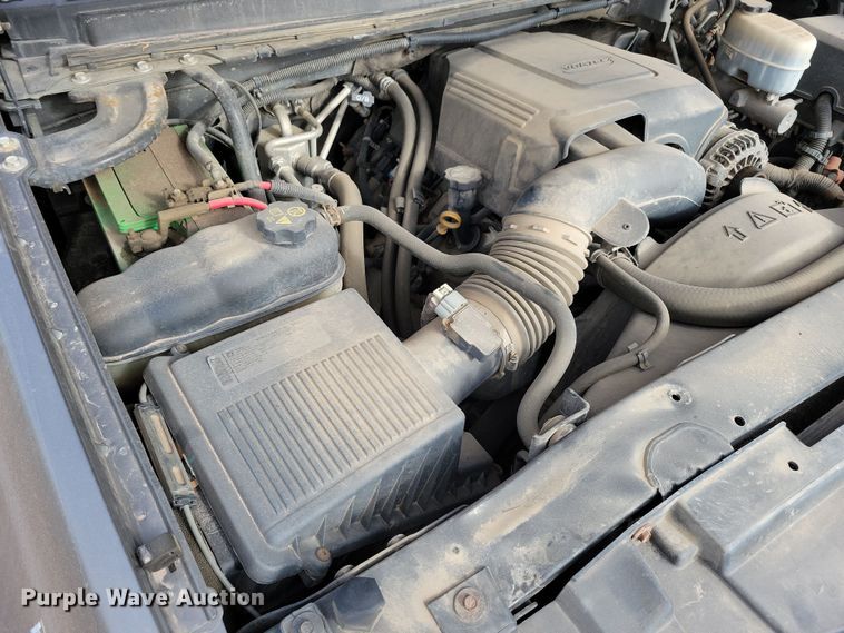 image for item NB9809 2012 Chevrolet Suburban SUV