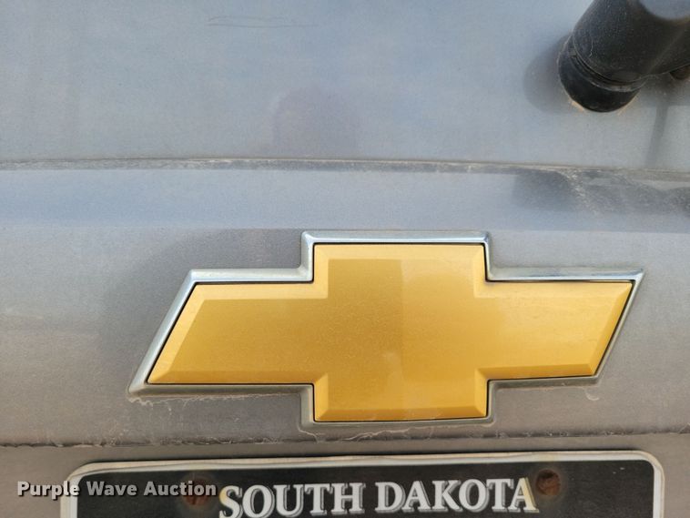 image for item NB9809 2012 Chevrolet Suburban SUV