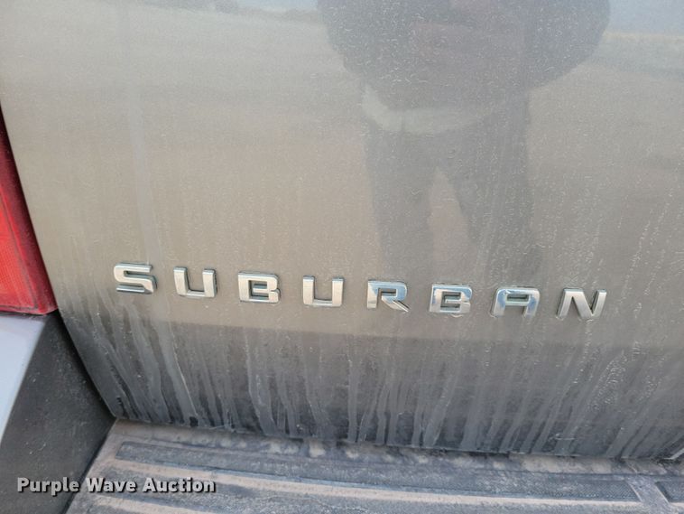 image for item NB9809 2012 Chevrolet Suburban SUV