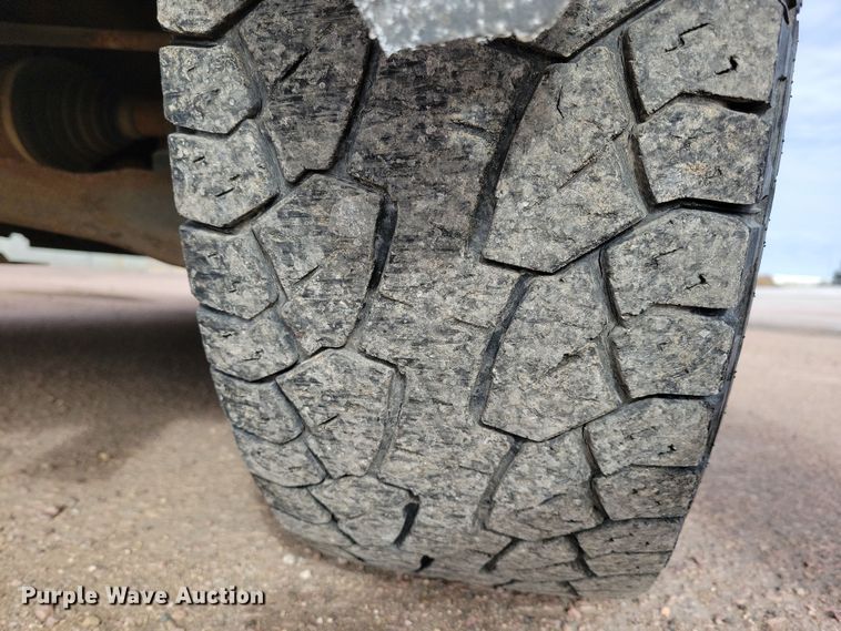 image for item NB9809 2012 Chevrolet Suburban SUV