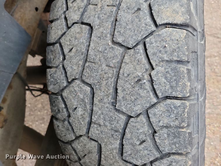 image for item NB9809 2012 Chevrolet Suburban SUV