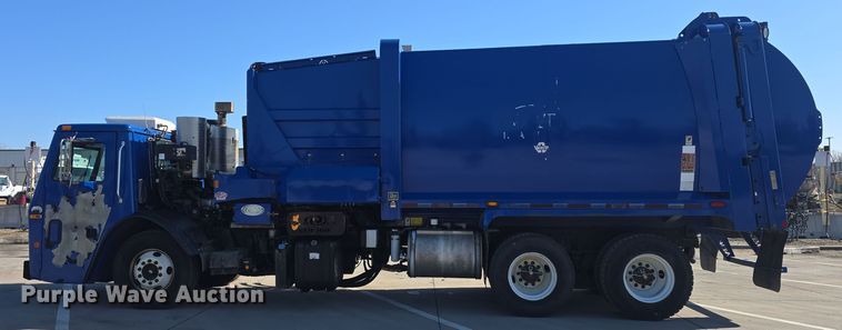 image for item NI9489 2014 Mack LE600 refuse truck