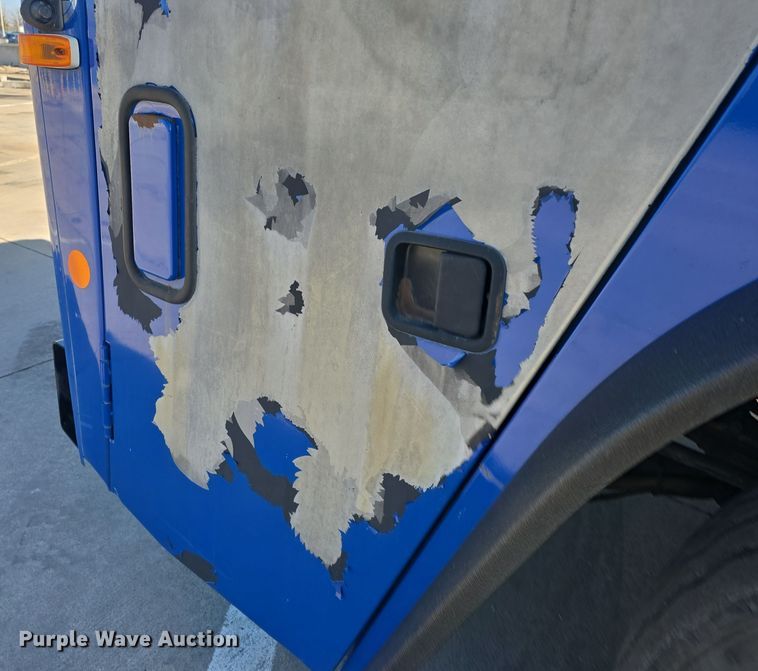 image for item NI9489 2014 Mack LE600 refuse truck