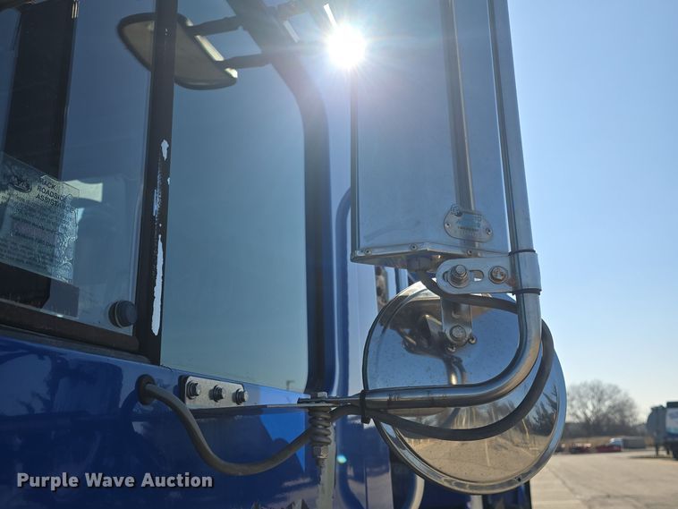 image for item NI9489 2014 Mack LE600 refuse truck