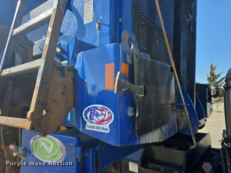 image for item NI9489 2014 Mack LE600 refuse truck