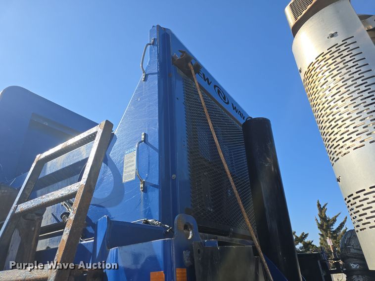 image for item NI9489 2014 Mack LE600 refuse truck