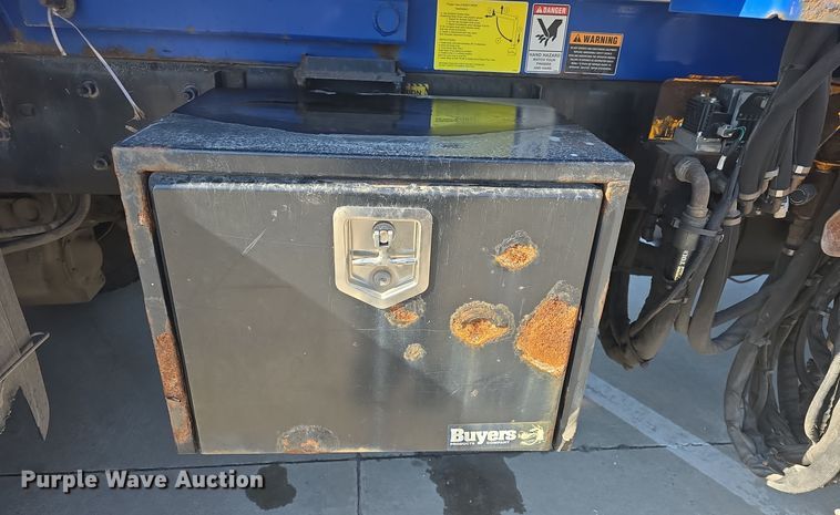 image for item NI9489 2014 Mack LE600 refuse truck