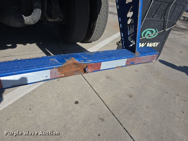 image for item NI9489 2014 Mack LE600 refuse truck