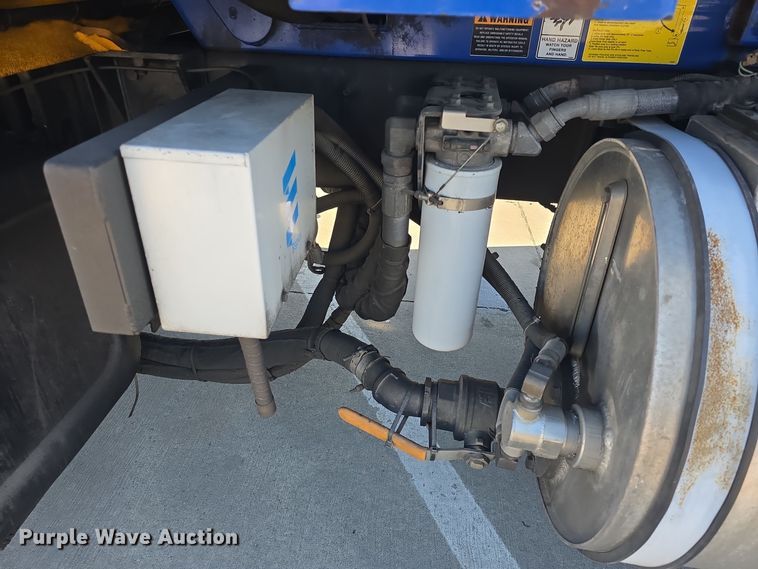 image for item NI9489 2014 Mack LE600 refuse truck