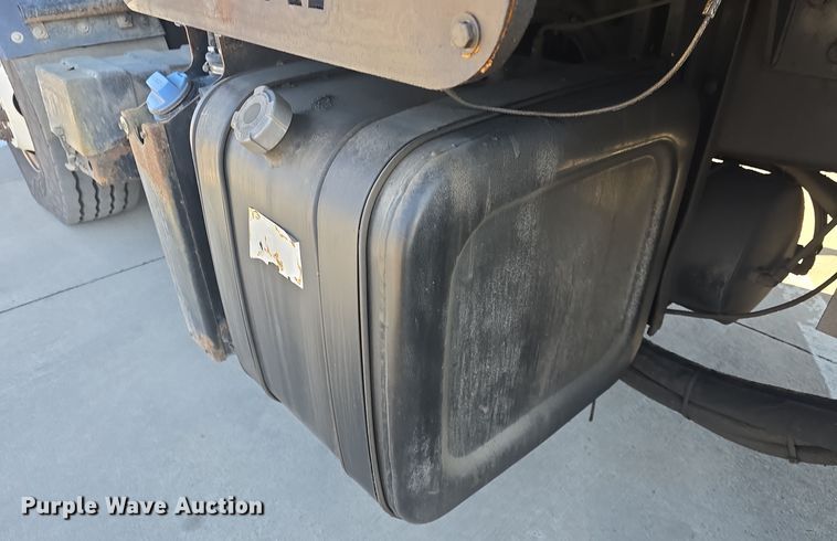 image for item NI9489 2014 Mack LE600 refuse truck