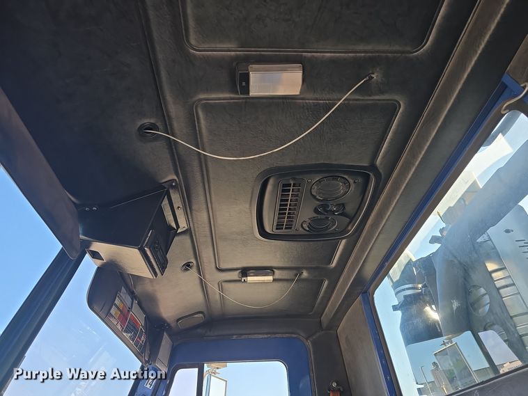 image for item NI9489 2014 Mack LE600 refuse truck