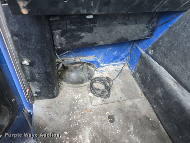 image for item NI9489 2014 Mack LE600 refuse truck