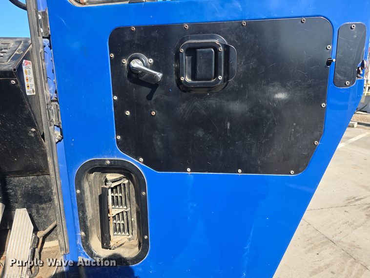 image for item NI9489 2014 Mack LE600 refuse truck