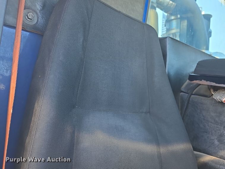 image for item NI9489 2014 Mack LE600 refuse truck