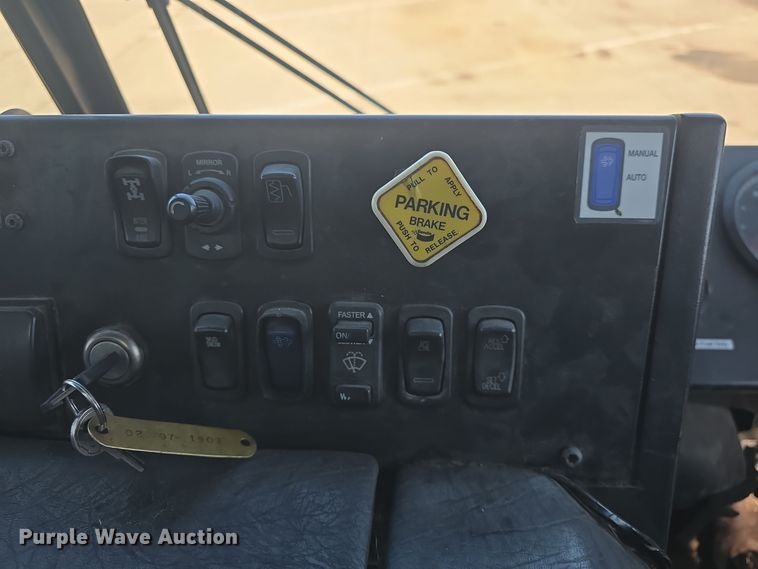 image for item NI9489 2014 Mack LE600 refuse truck