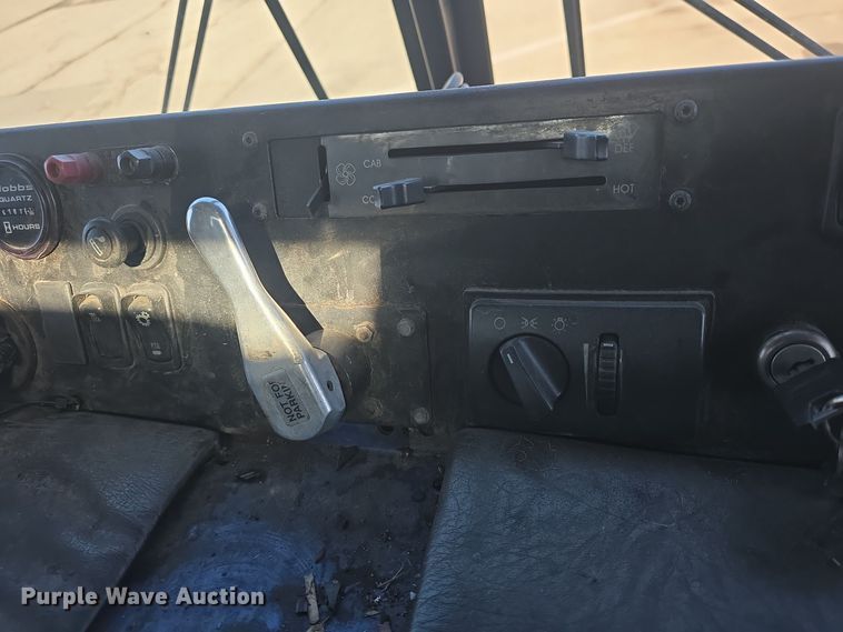 image for item NI9489 2014 Mack LE600 refuse truck