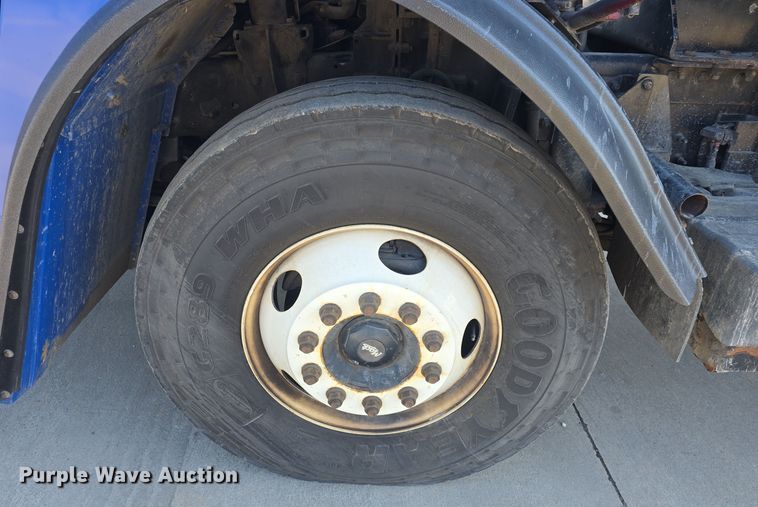 image for item NI9489 2014 Mack LE600 refuse truck