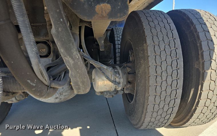 image for item NI9489 2014 Mack LE600 refuse truck