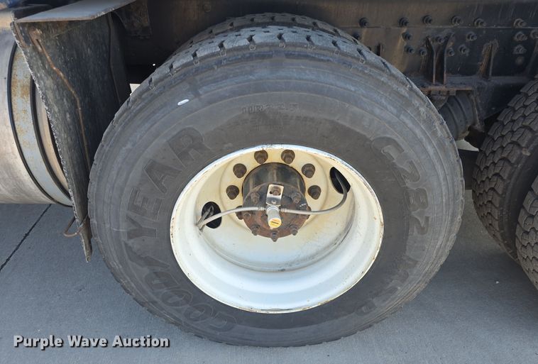 image for item NI9489 2014 Mack LE600 refuse truck