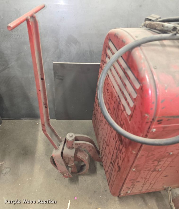 image for item NI9513 Lincoln Idealarc 250-25C welder