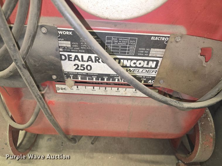 image for item NI9513 Lincoln Idealarc 250-25C welder