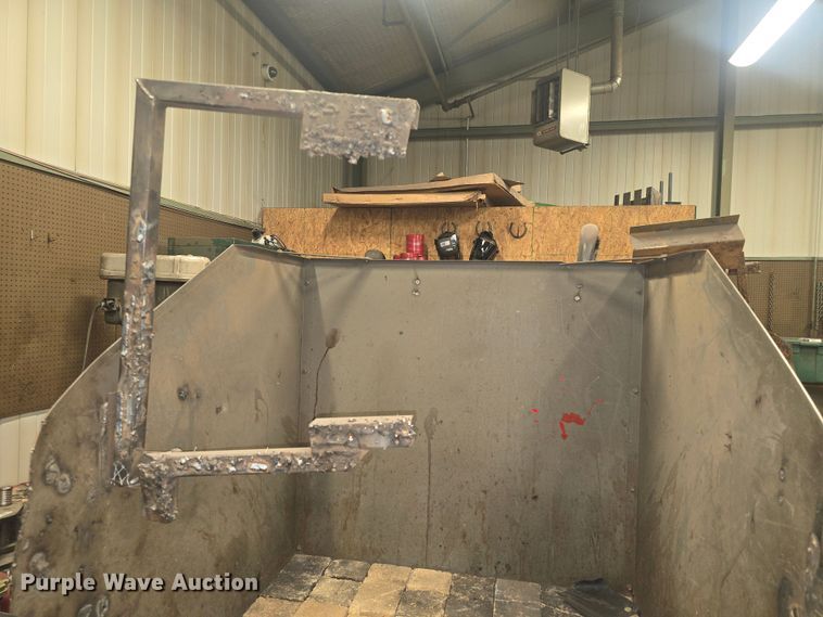 image for item NI9514 (4) welding fabrication tables