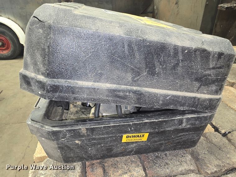 image for item NI9516 DeWalt DW359K circular saw