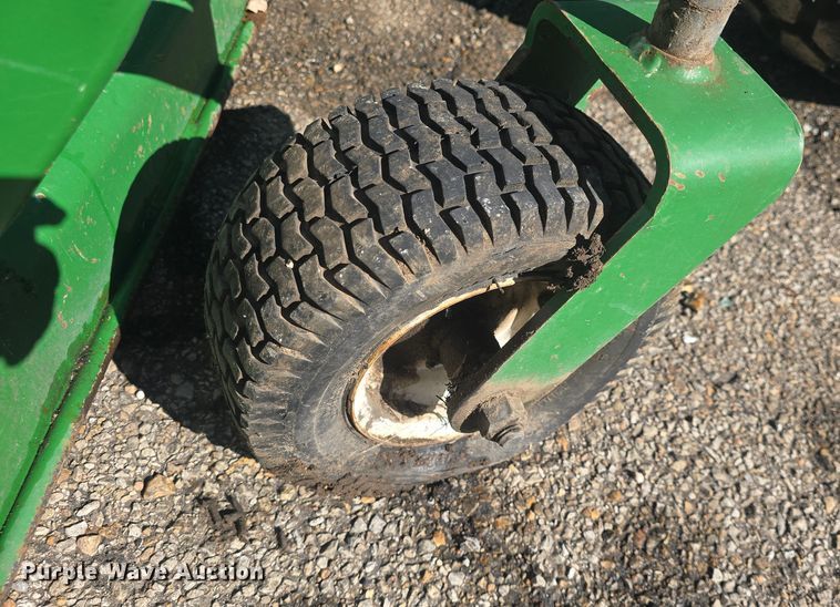 image for item NI9520 Buhler Farm King finish mower