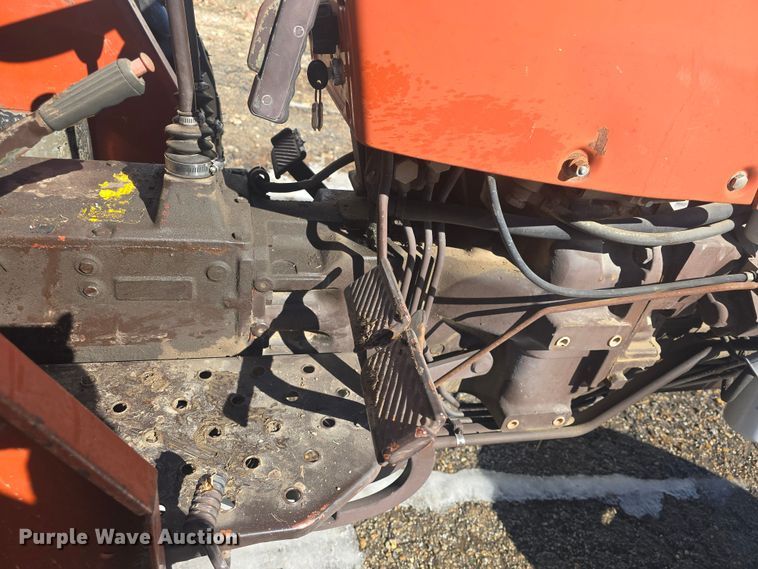 image for item NI9521 Hesston 45-66 tractor