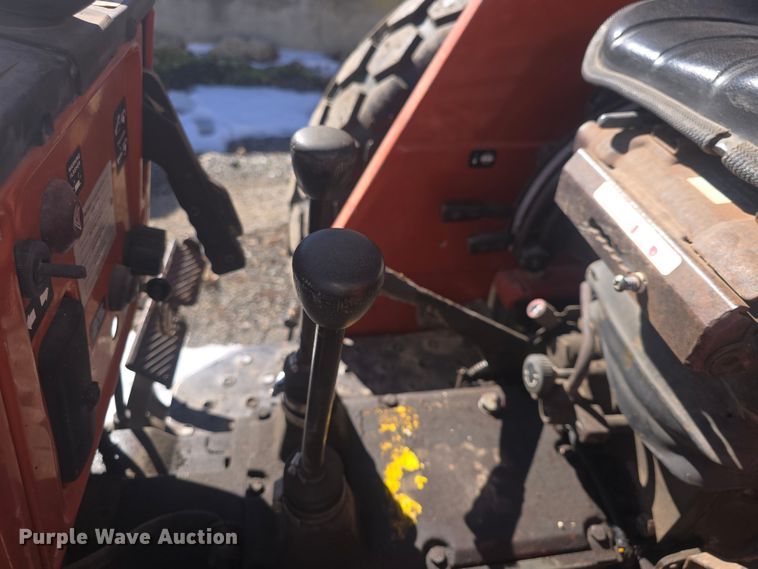 image for item NI9521 Hesston 45-66 tractor