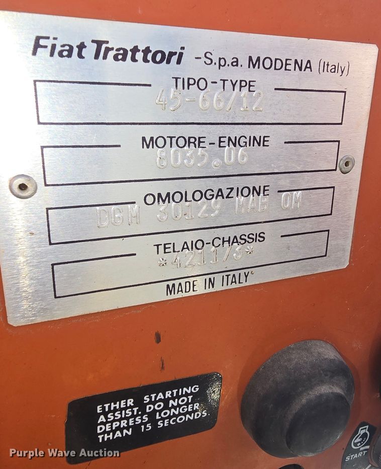 image for item NI9521 Hesston 45-66 tractor