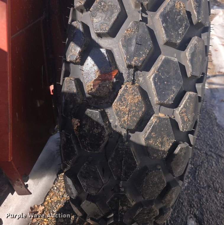 image for item NI9521 Hesston 45-66 tractor