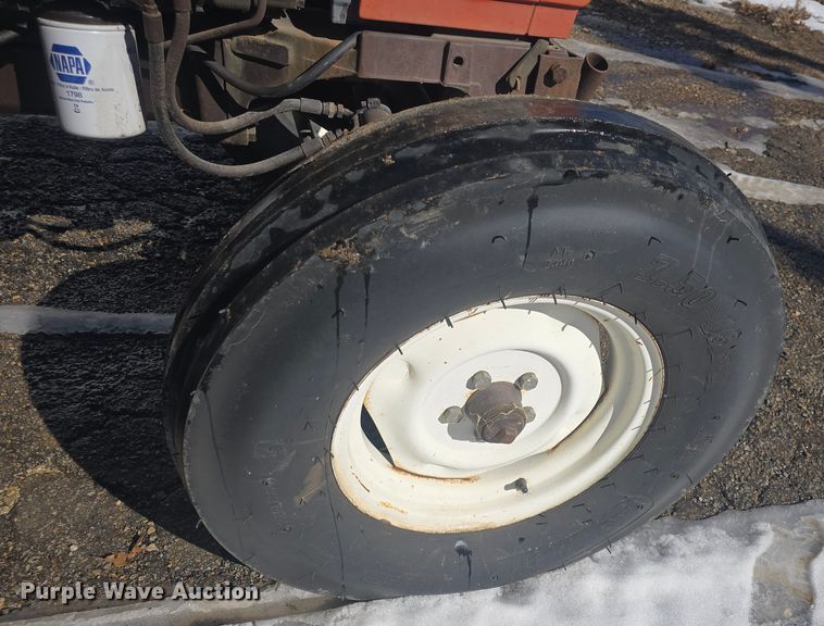 image for item NI9521 Hesston 45-66 tractor