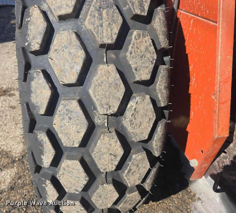 image for item NI9521 Hesston 45-66 tractor