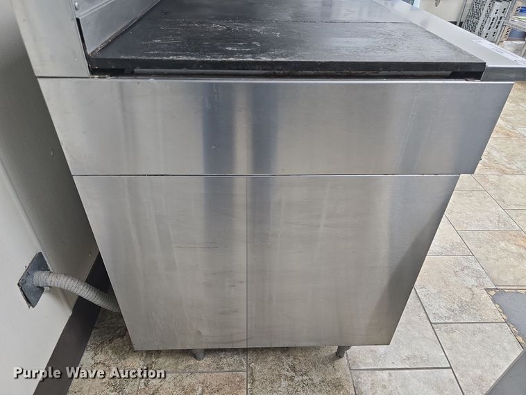 image for item NI9531 Garland  oven
