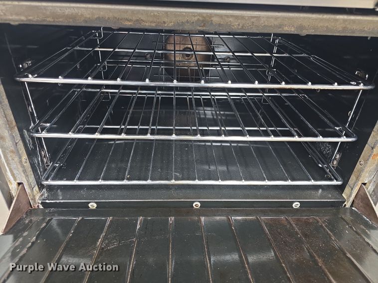 image for item NI9531 Garland  oven